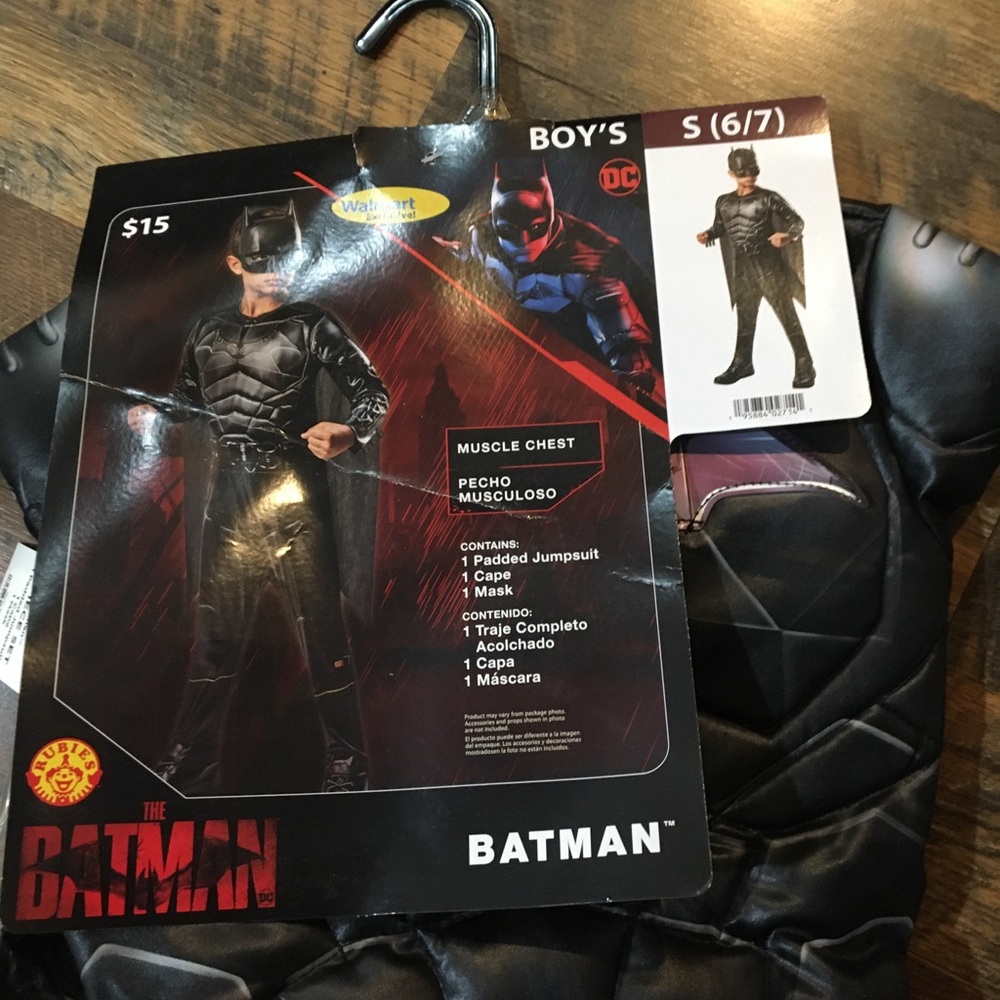 Kids Size S (6-7) Batman Costume